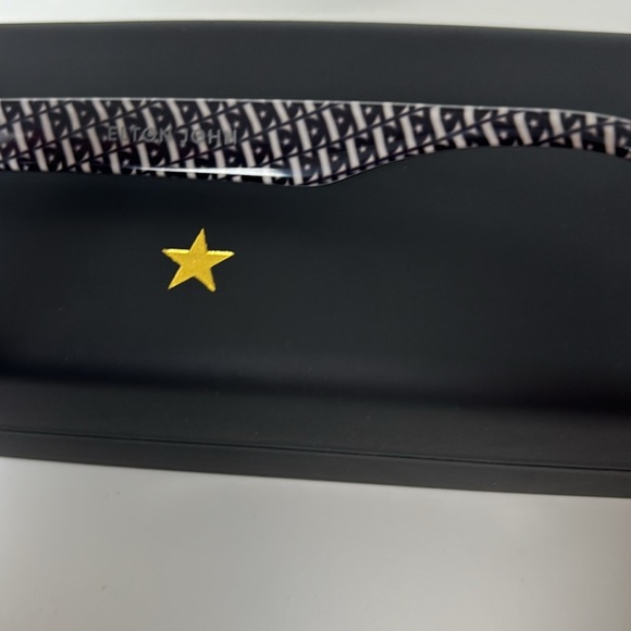 ☀️NWT Elton John Fashion Glasses Chaperone - Picture 6 of 10